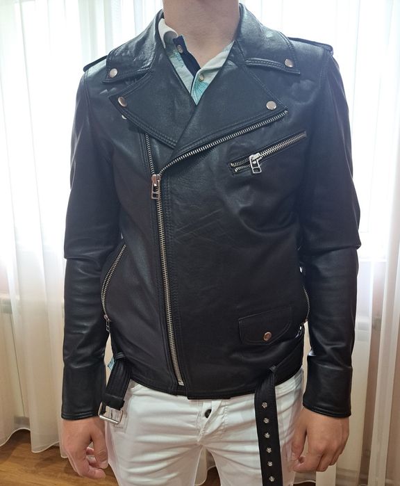 Мъжко кожено яке. Чисто ново почти не е носено.