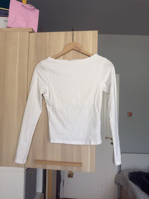 Дамски пуловери и блузи