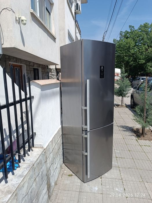 Иноксов хладилник electrolux 2 м