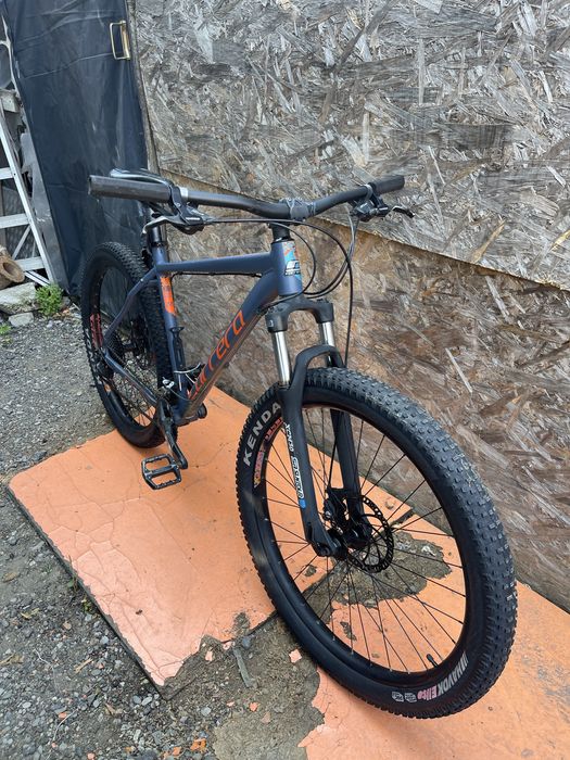 Bicicleta fatbike carrera frane pe disc cadru aluminiu roti 27.5”