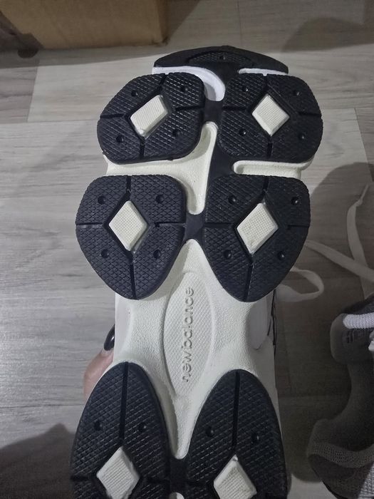 Adidasi mar 37 noi