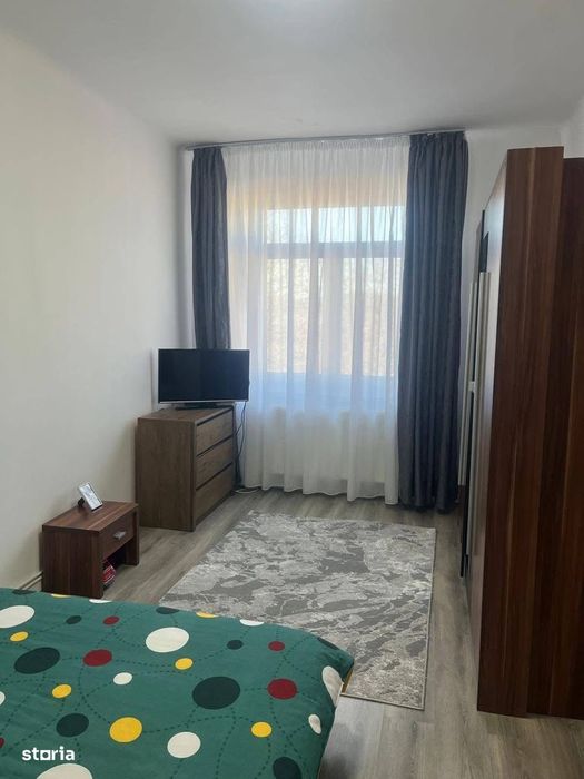 De vanzare apartament cu 2 camere, mobilat și utilat, etaj intermediar