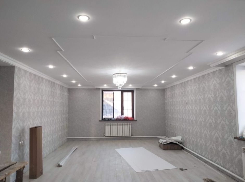 Обой,Галтели,Линолеум,плинтус.