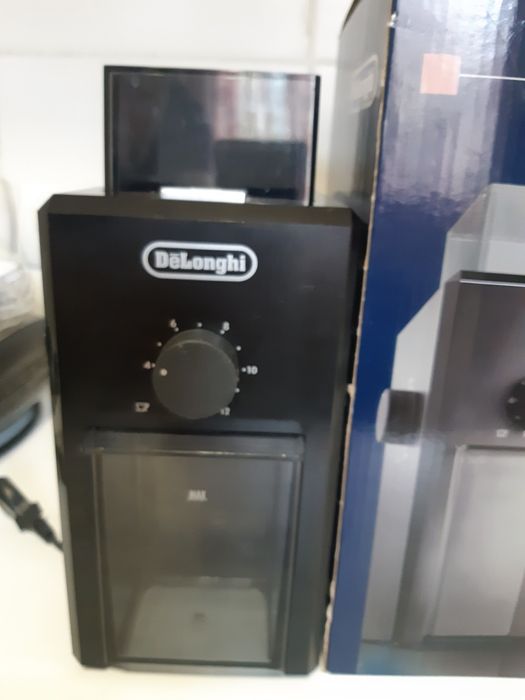Кофемолка DeLonghi