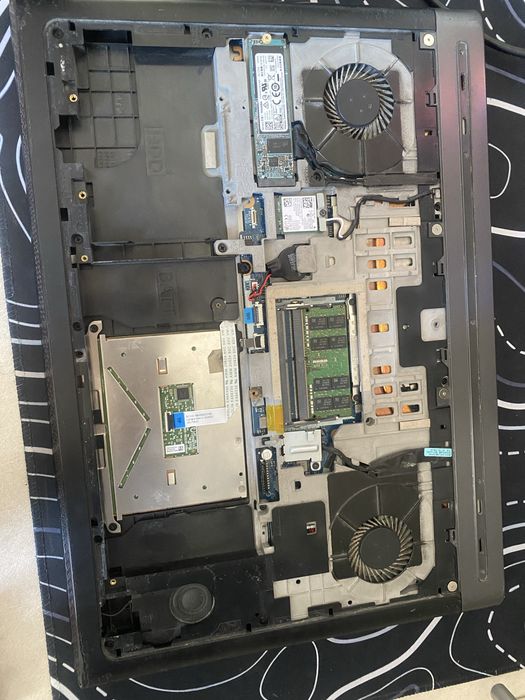 Игровой ноутбук Dell