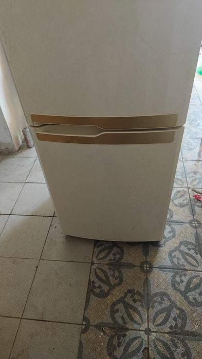 SAMSUNG холодильник продам