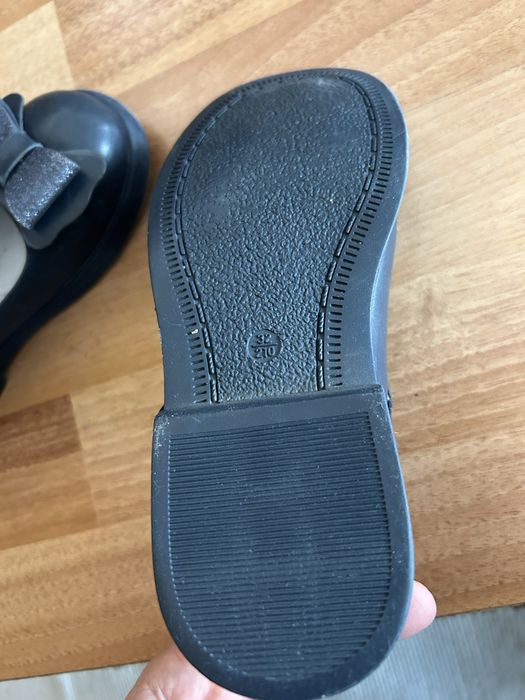 Pantofi negri fetite