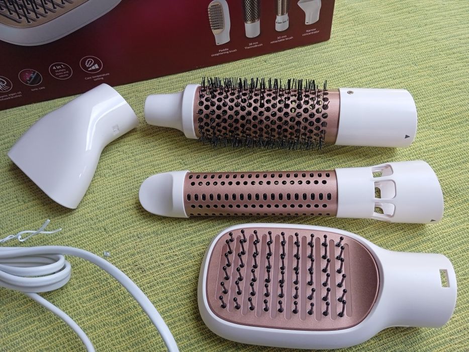 Нов уред за оформяне на прически Philips Airstyler 3000