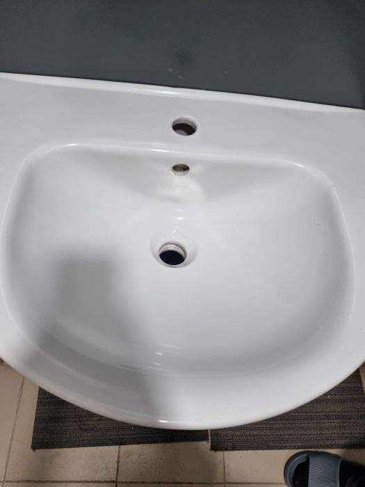 Раковина  с пьедесталом