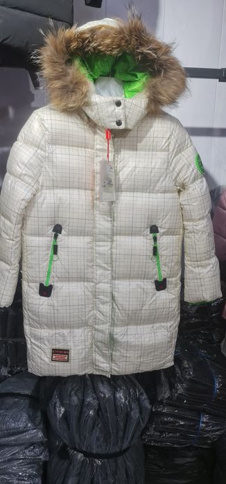 Pekin fabrechniy Naturalka Kurtka Optim va Donaga. Narxi 350-400 ming