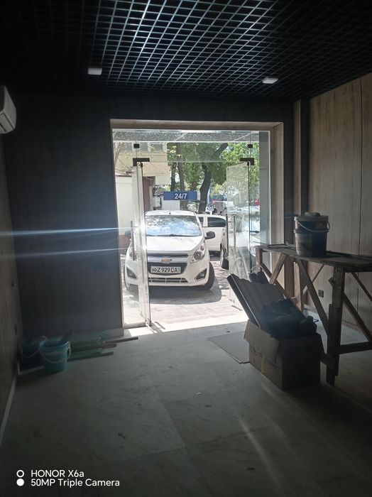 сдаётся аренда под кафейняа либа Fas  food Юунусобод Тату  институт