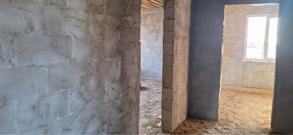 продается недостроенный дом