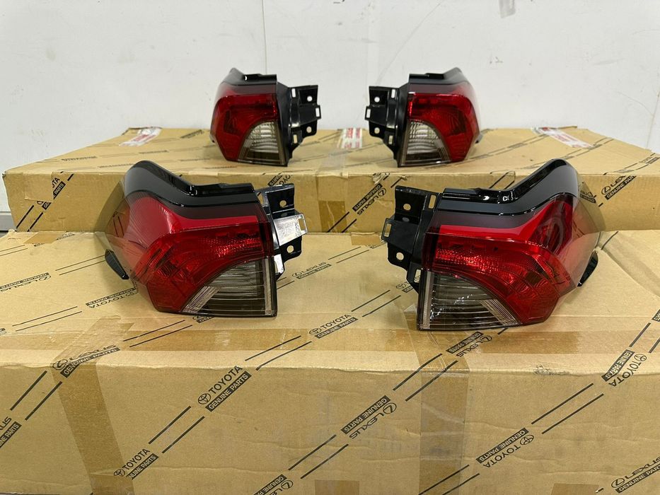 Рав 4 задний фанар 19-