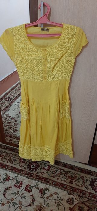 Платье  женские в отличном состоянии