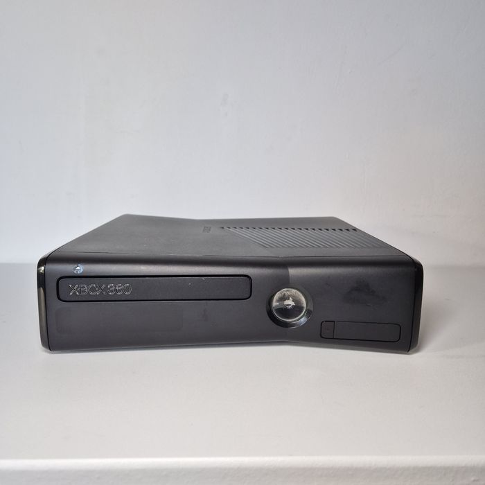 Xbox 360 Slim Modată Softmod