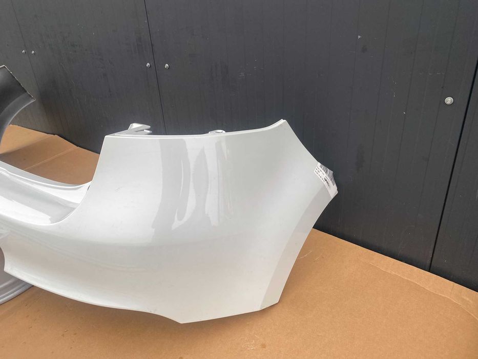 Bara spate noua originala Renault Megane 3 hatchback