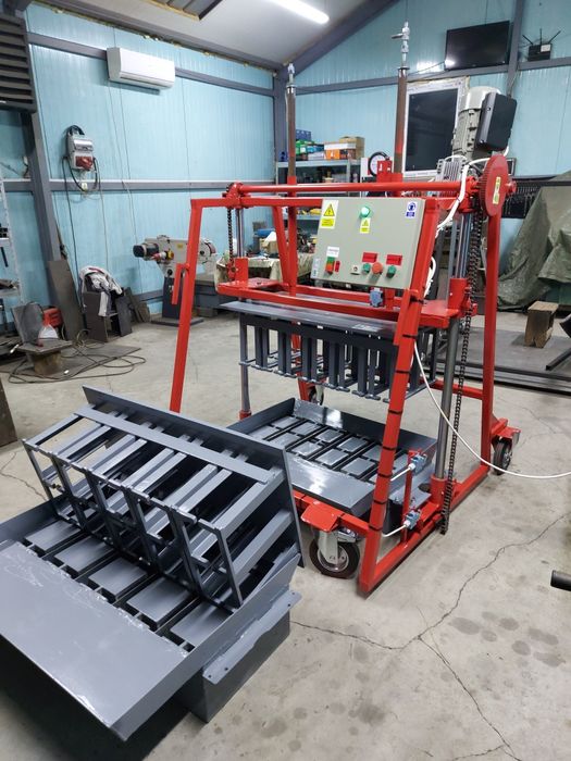 Presa / Vibropresa / Masina boltari oferta vacanta