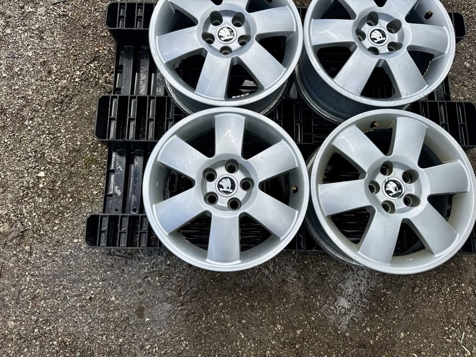 4бр.Алуминиеви джанти 15цола 5x100 за Skoda Fabia,Vw Polo,Seat,Audi A1