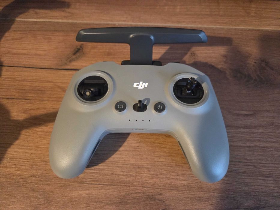 DJI FPV дрон,контролер,батерия и зарядно