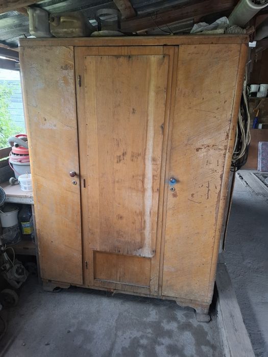 Продам стол шифонер