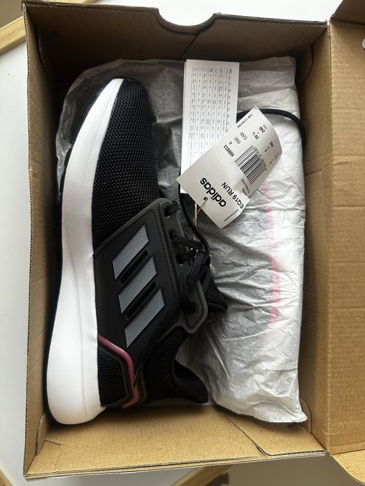 Нови Маратонки Adidas 39 номер