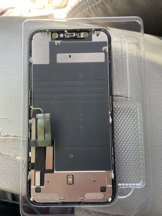 Дисплей на айфон 11