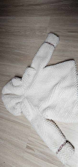 Яке Benneton... суитчер за 3/4 год.