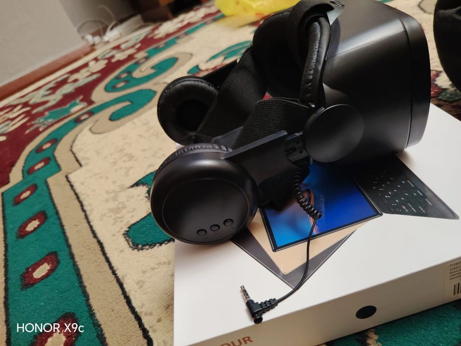 Планшет Виар очки продам писать  в лс