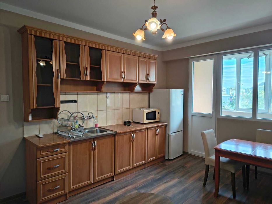 Продава се Тристаен апартамент в Пловдив, Христо Смирненски - 60 кв.м за 1139 €/кв.м - Снимка #1