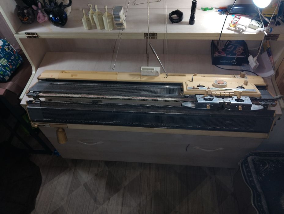 Продам машинку для вязания