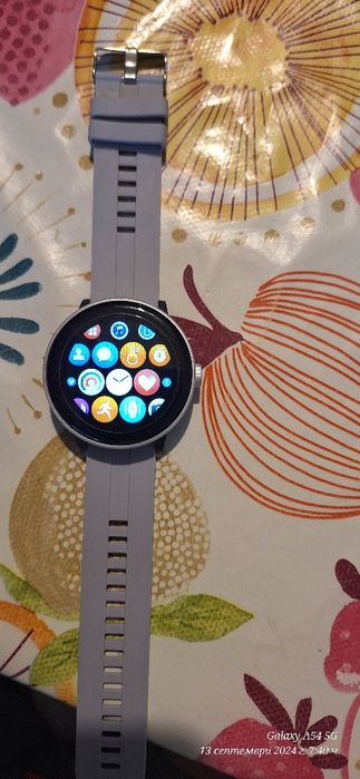 Продавам смарт часовник