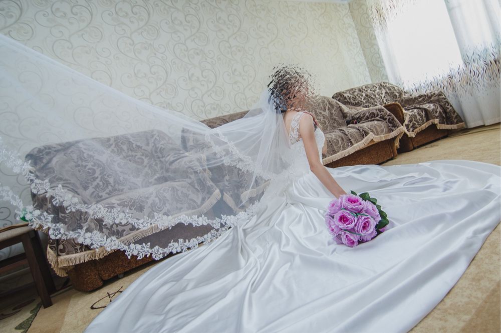 Свадебное платье