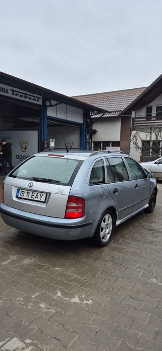 Vând Skoda Fabia 1
An-2003
Motor 1.9 tdi
Km-337.849(Masina rulează în