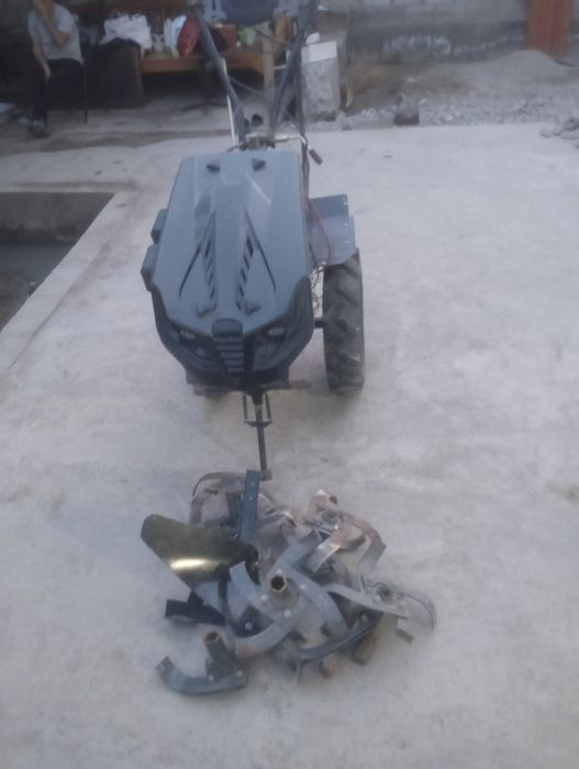 Motoblok 12 ot kuchi onix madel