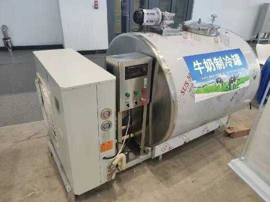 Охладитель молока 2 тонны 2000 литров