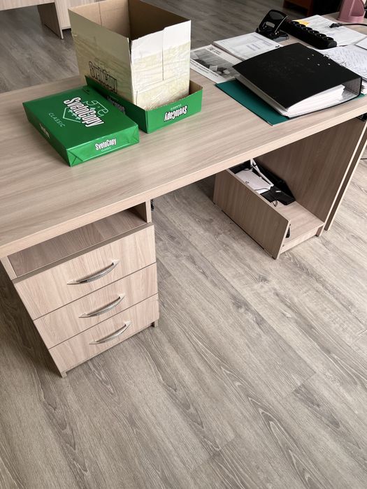 Офисные столы, рабочий стол