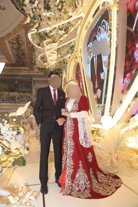 Ансамбель срочно продаётся