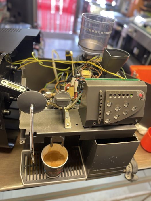 Кафеавтомати | Кафемашини Saeco Magic - 6 месеца гаранция