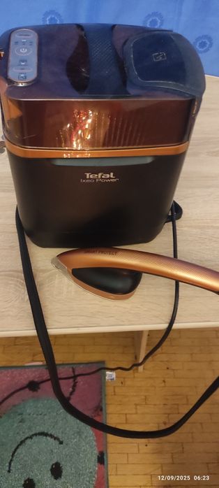 Vand statie de calcat haine tefal