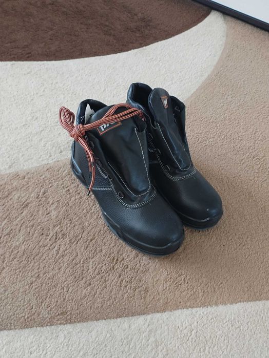 Ботинки рабочие защитные