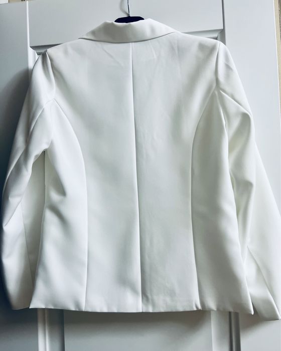 Пиджак женский белый