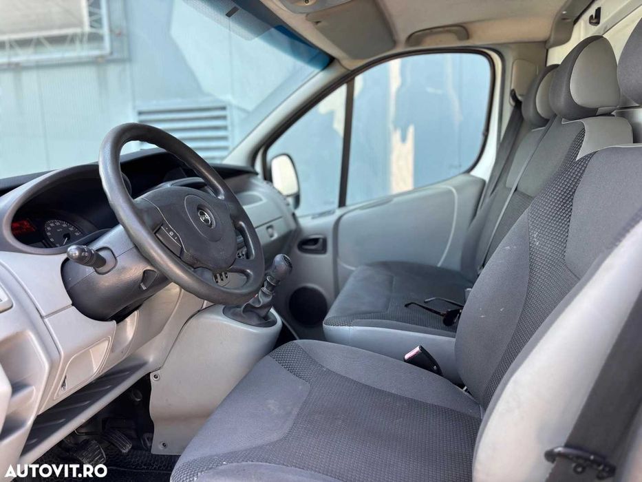 OPEL Vivaro 2013 — imagine 4