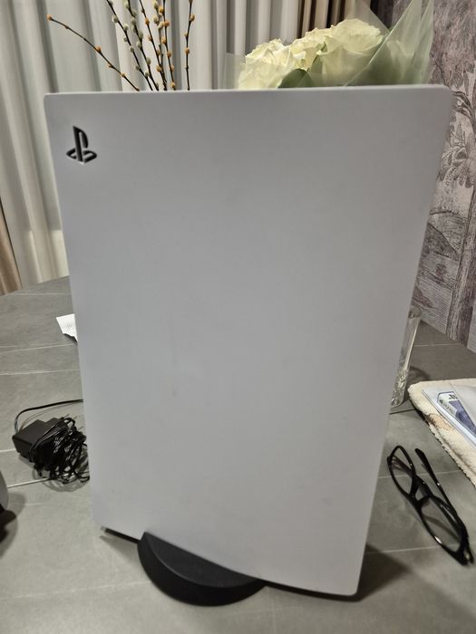 Playstation 5 disk edition(God of war ragnarok)