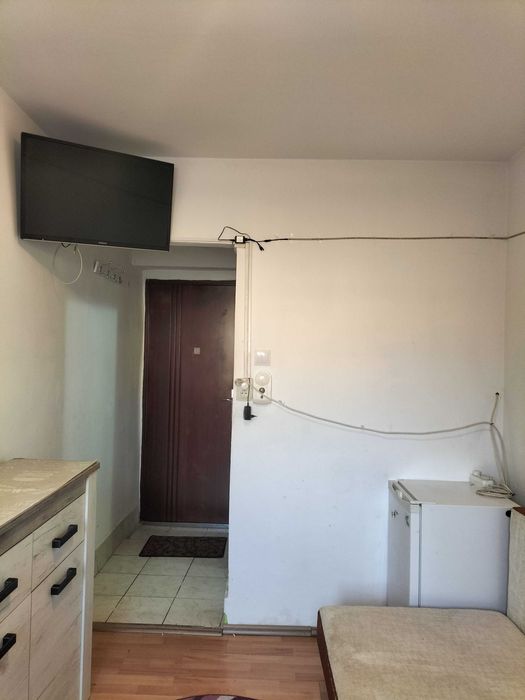 Garsoniera de inchiriat
