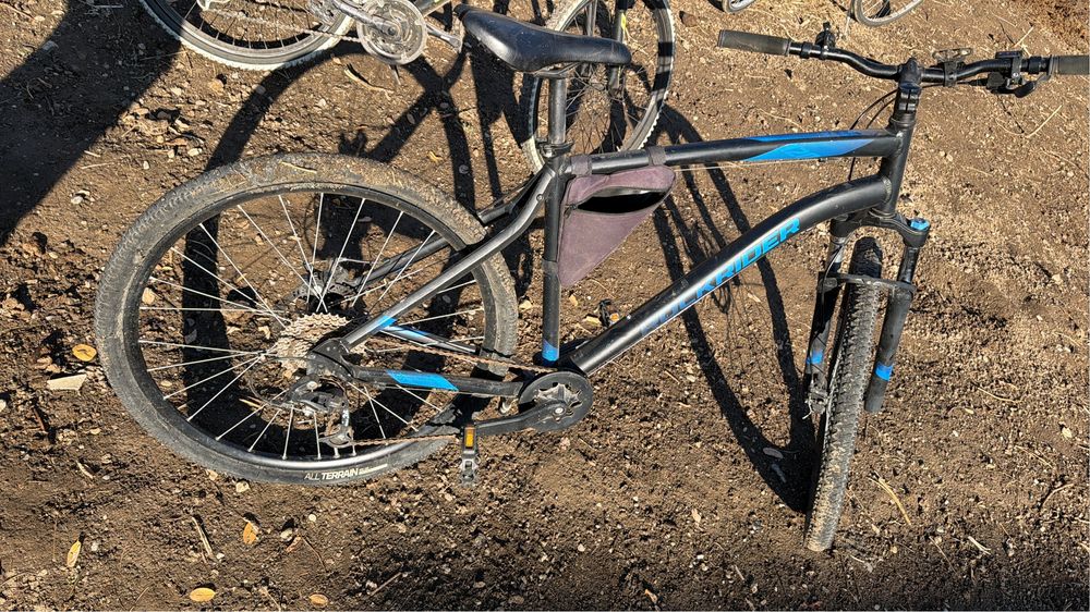 Vand biciclete noi