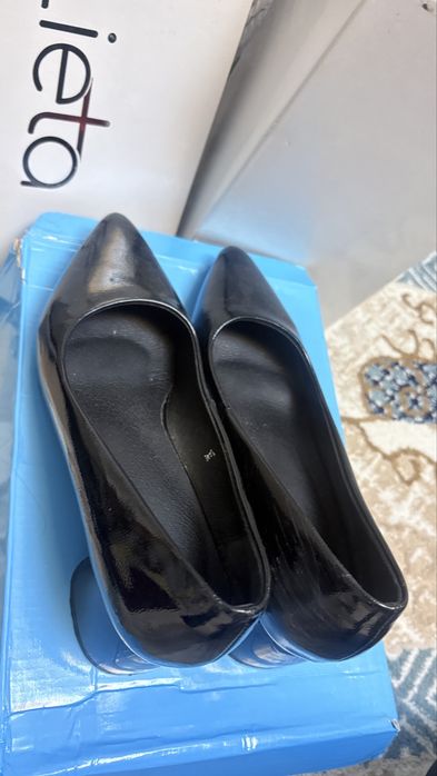 Продам Туфли кожаные женские