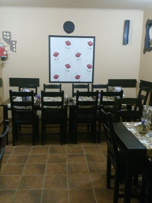 Vând afacere - pizzerie si bar