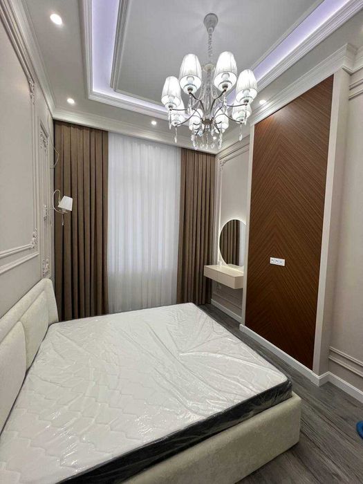 Продается 2-х комнатная квартира на Чинабаде на 1-м этаже