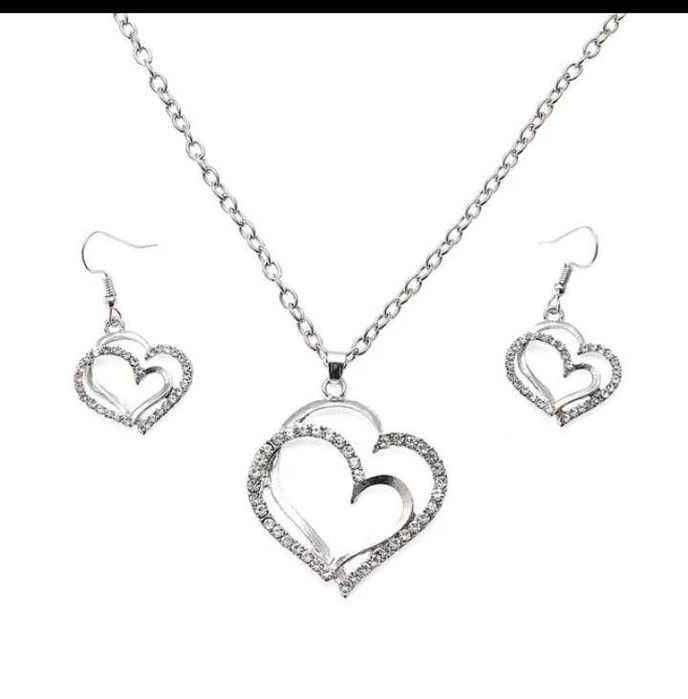 Комплект от 3 бр. Комплект бижута във формата на сърце