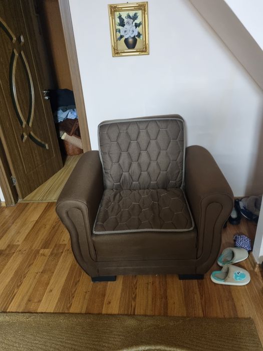 Set canapea cu fotoliu